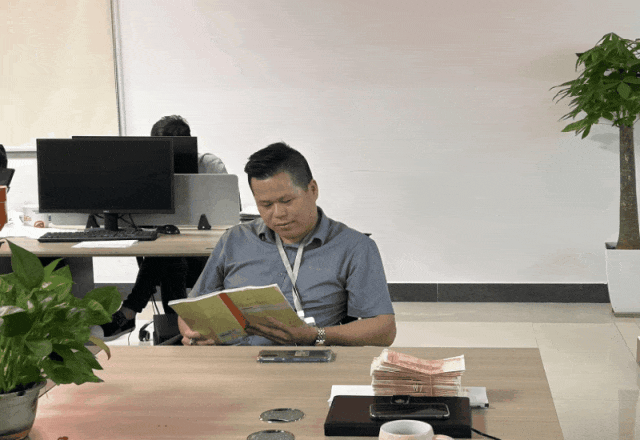 598374355775d8d158c68960b18f5285.gif